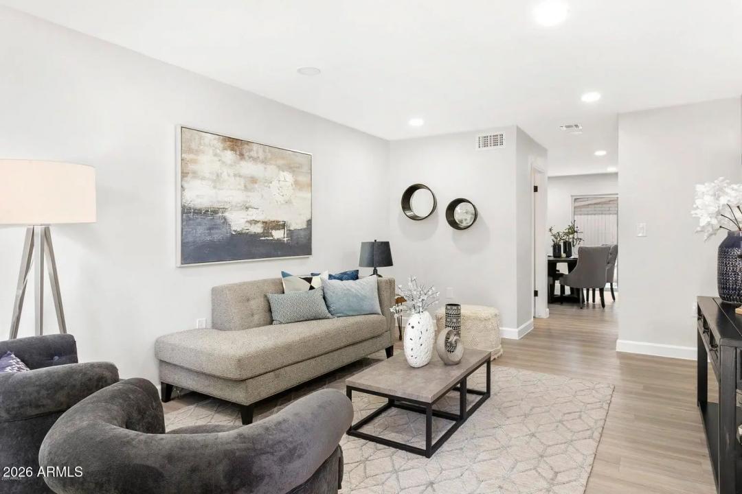 Real Estate Picture 2