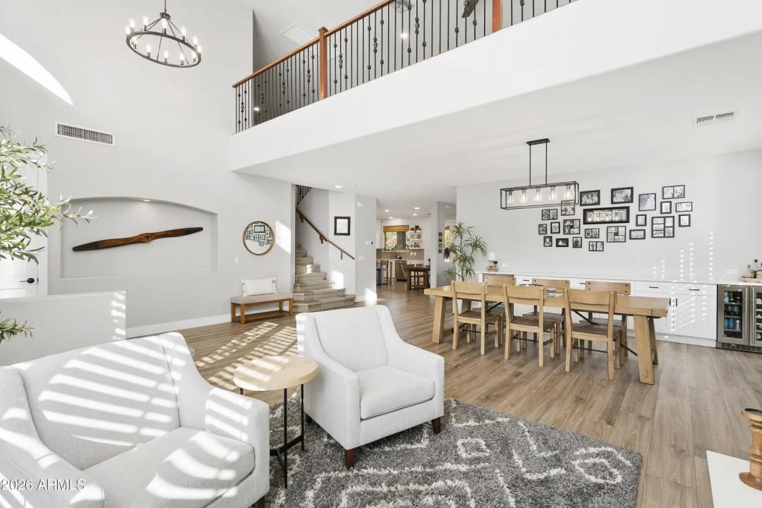 Real Estate Picture 10