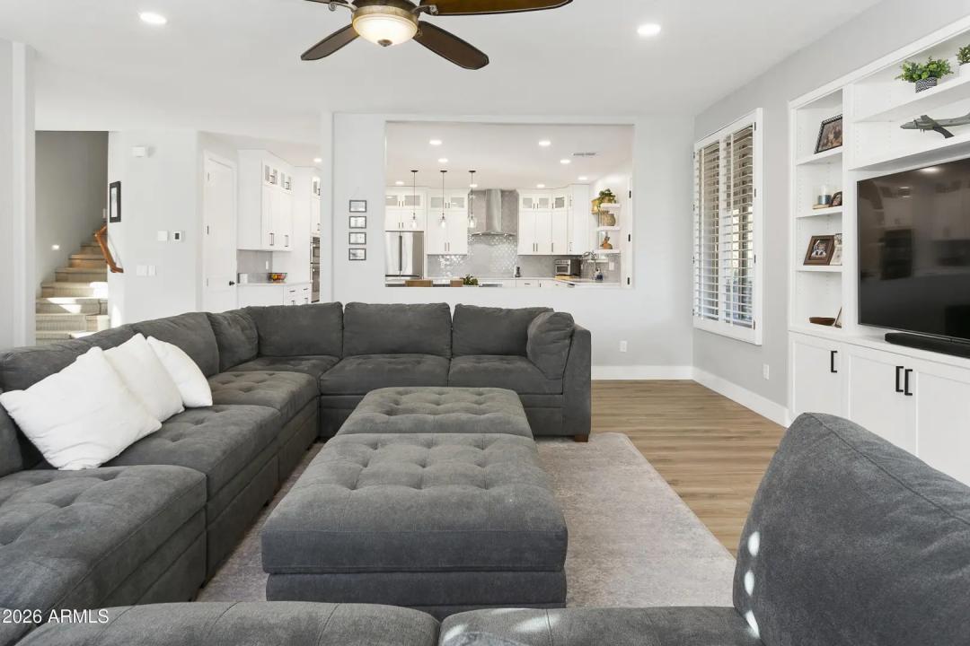 Real Estate Picture 15