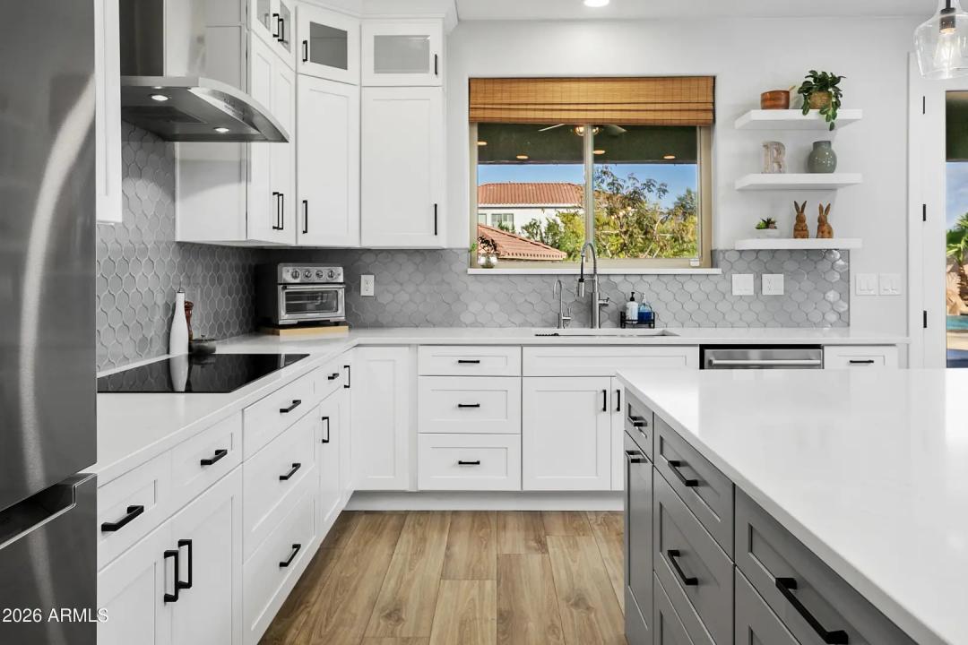 Real Estate Picture 20