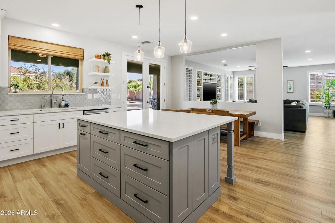 Real Estate Picture 21