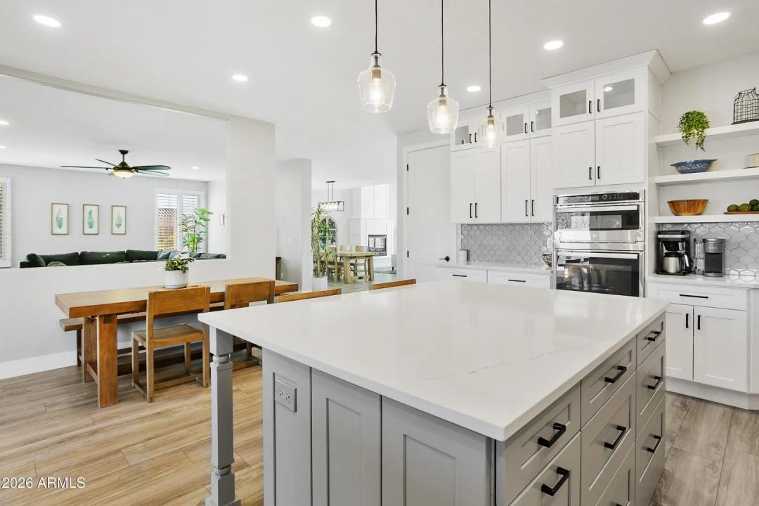 Real Estate Picture 22