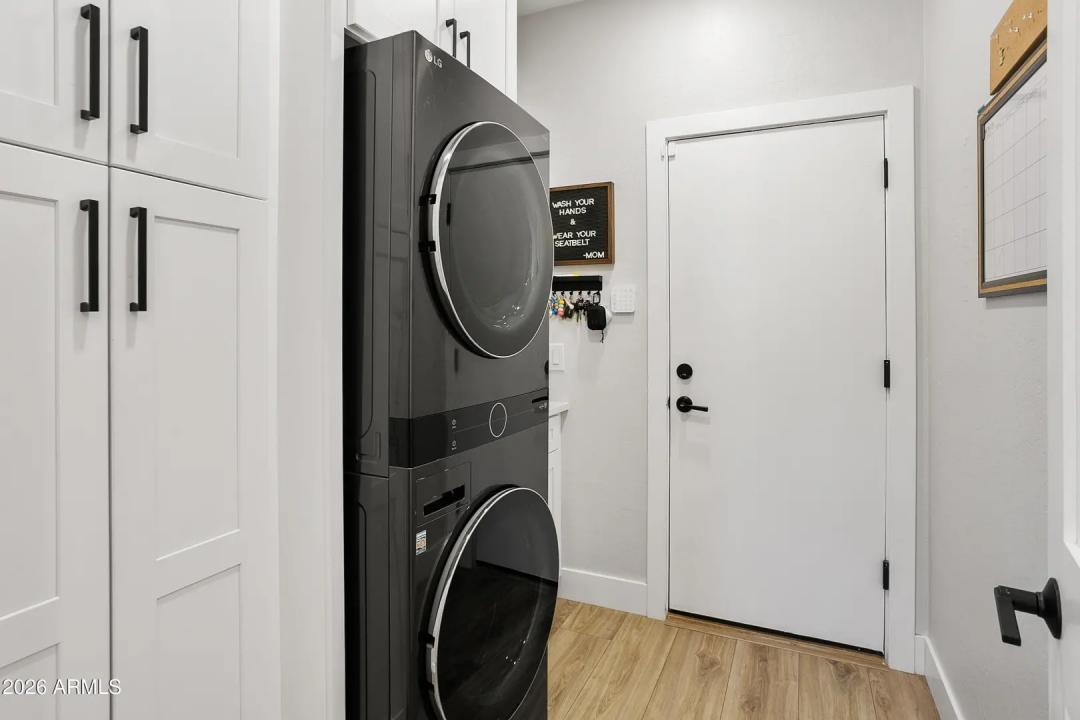 Real Estate Picture 24