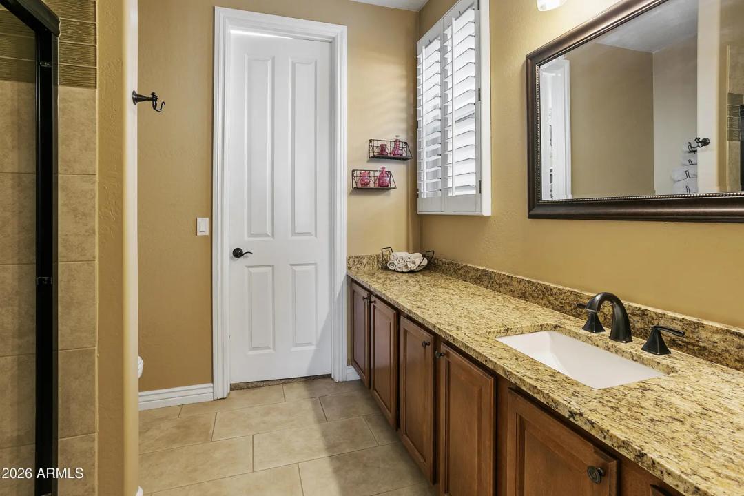 Real Estate Picture 28