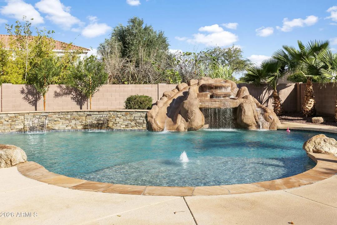 Real Estate Picture 48