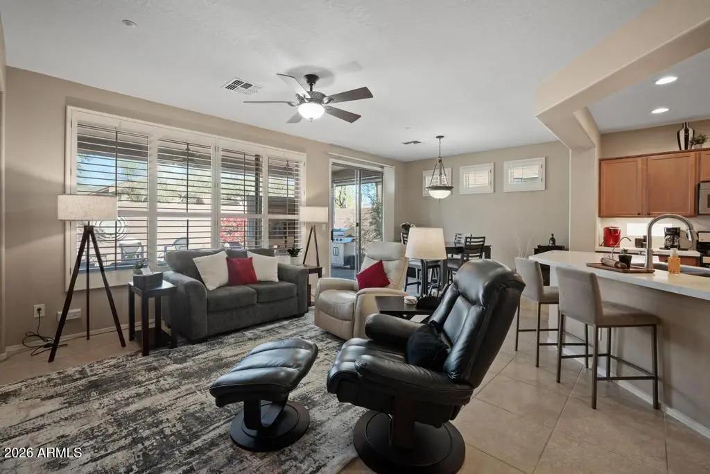 Real Estate Picture 10