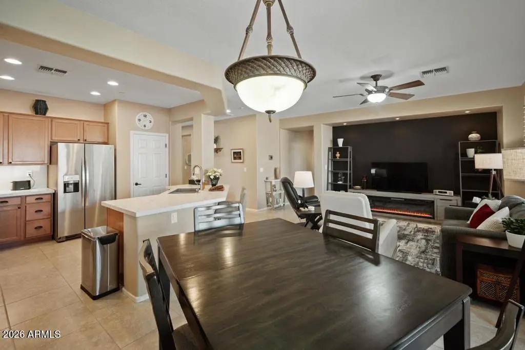 Real Estate Picture 14