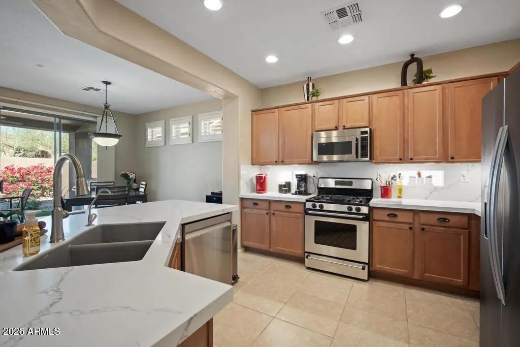 Real Estate Picture 16