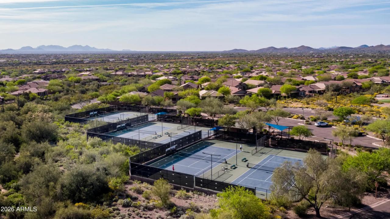 Real Estate Picture 41