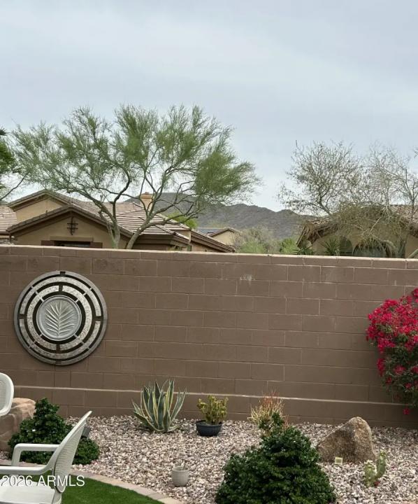 Real Estate Picture 4