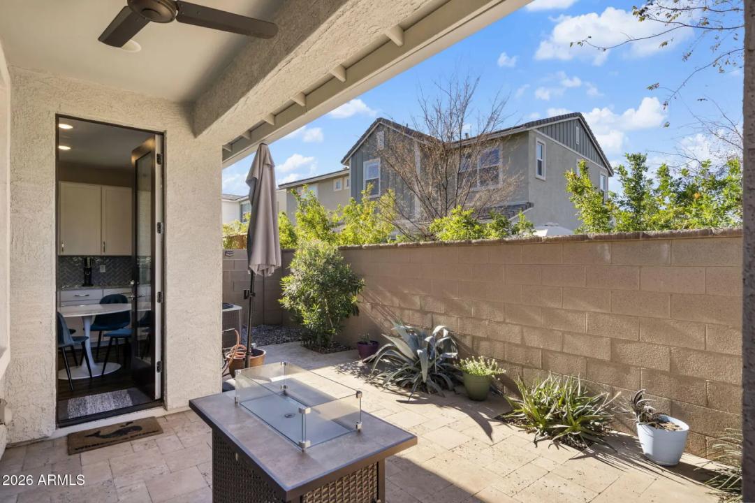 Real Estate Picture 24