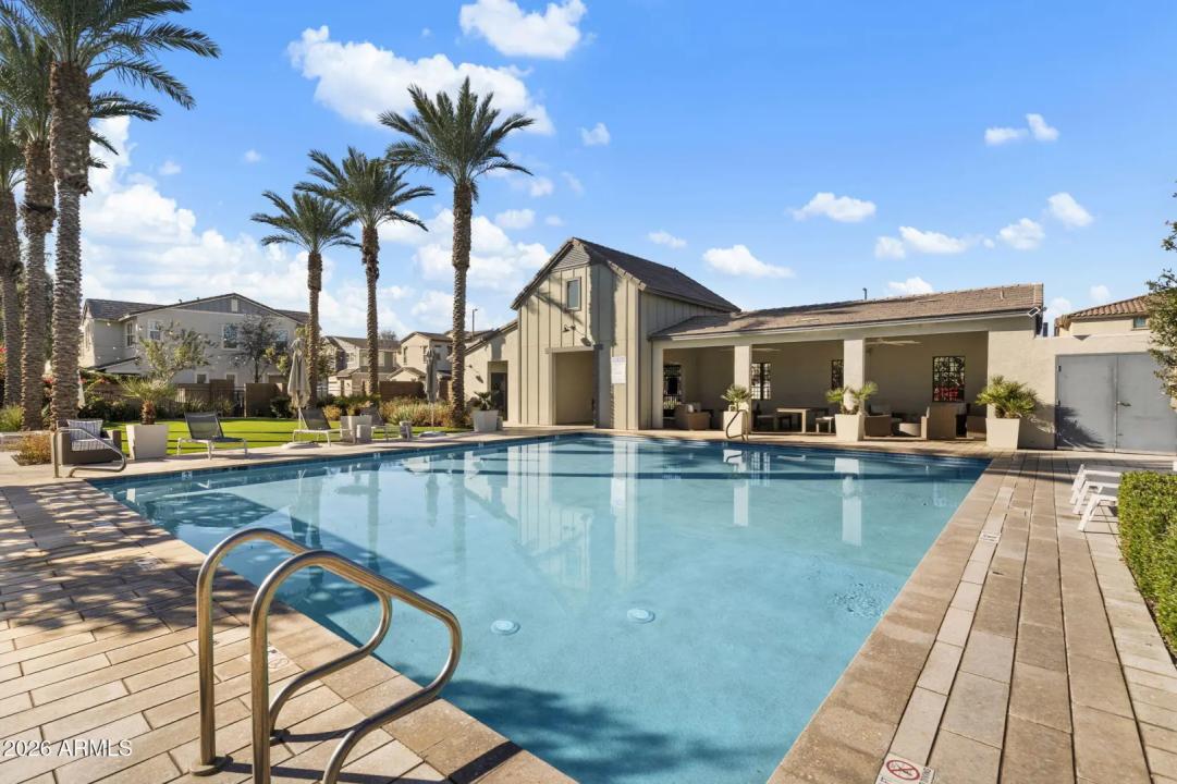 Real Estate Picture 29