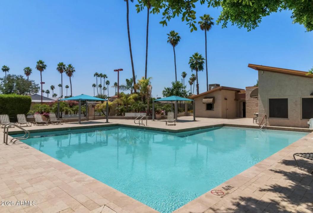 Real Estate Picture 28