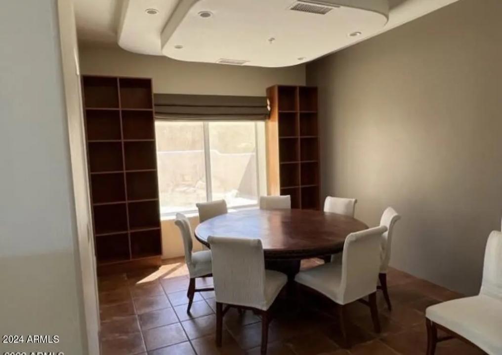 Real Estate Picture 9