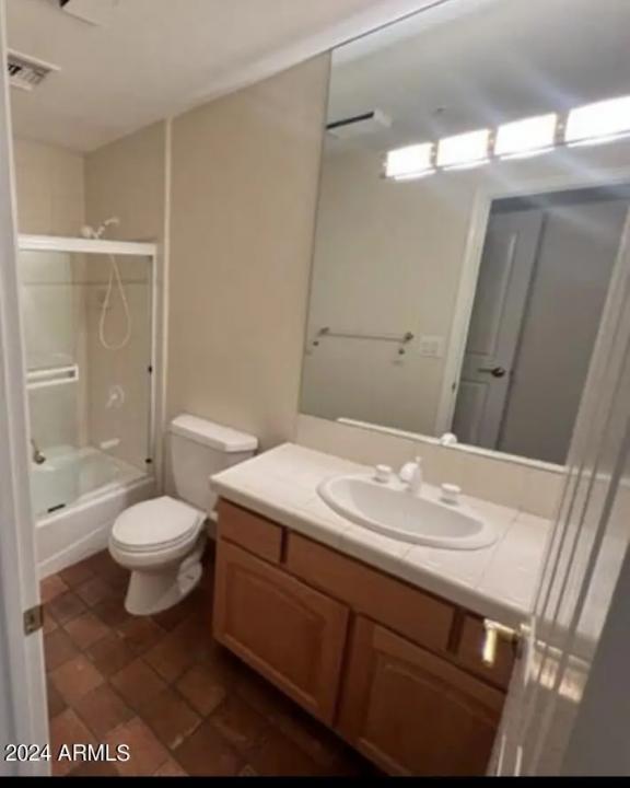 Real Estate Picture 17