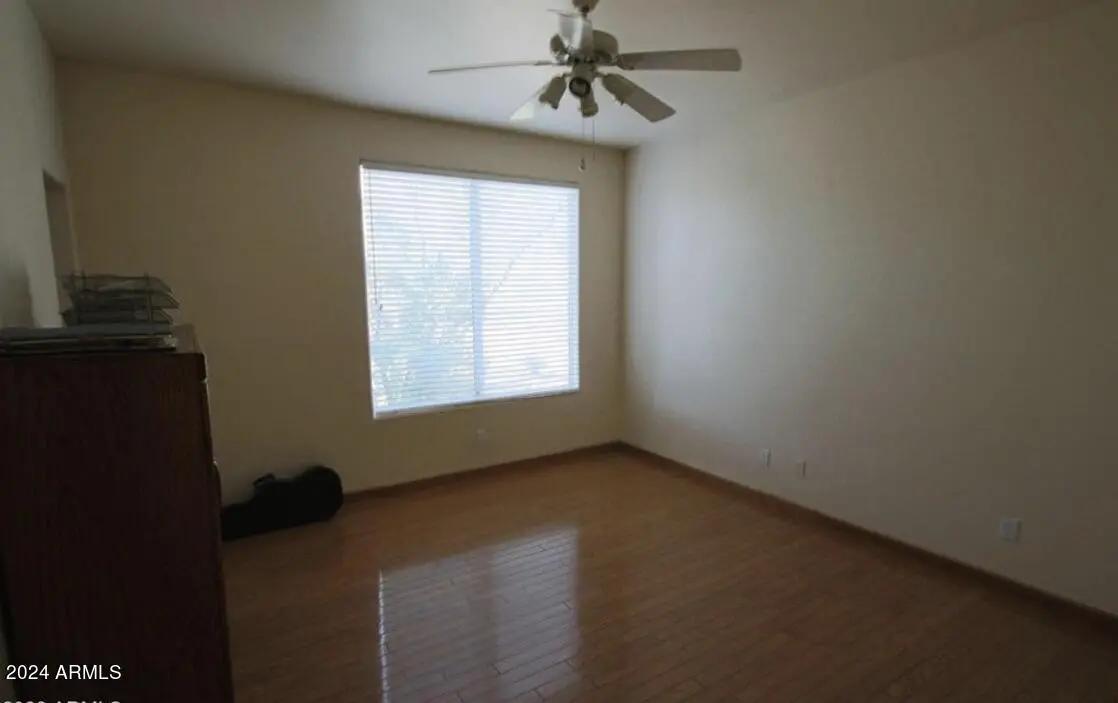 Real Estate Picture 18