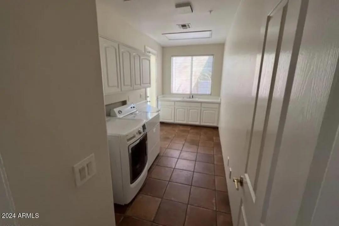 Real Estate Picture 19