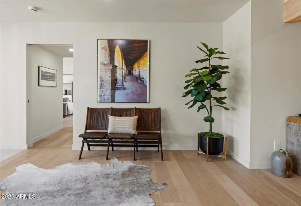 Real Estate Picture 11