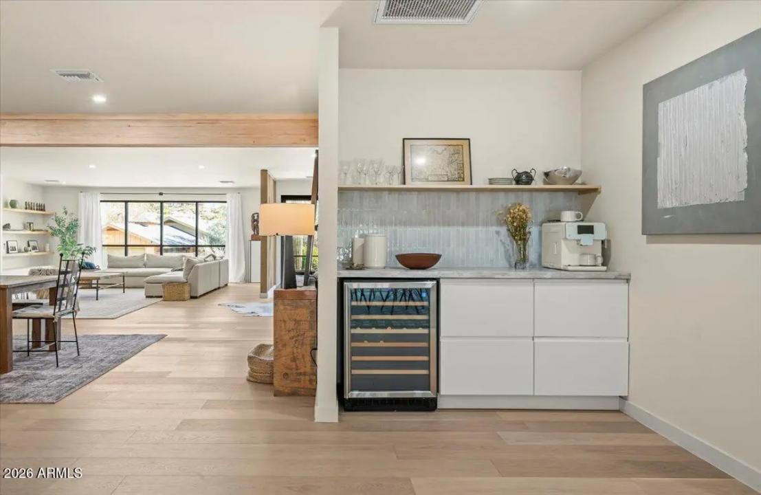 Real Estate Picture 34