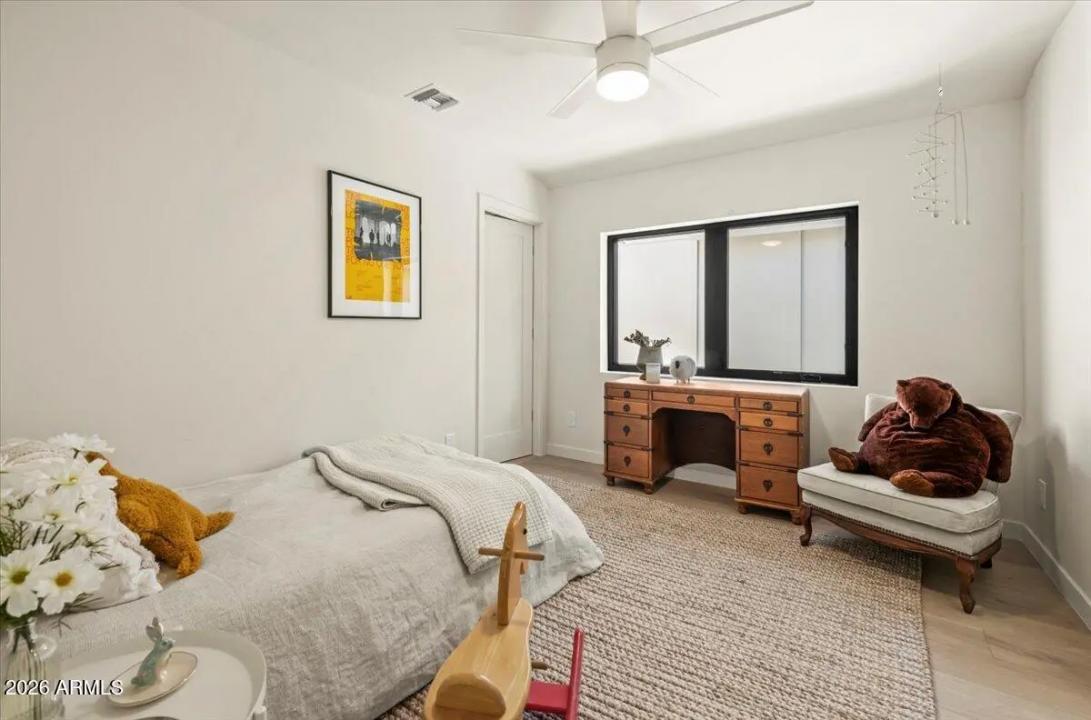 Real Estate Picture 36