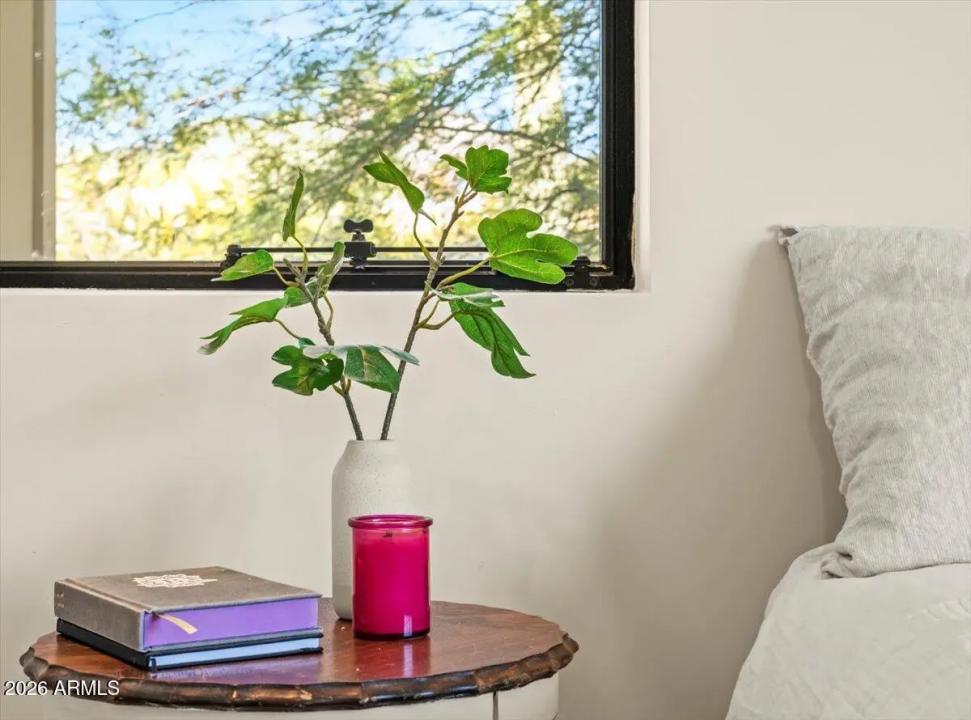 Real Estate Picture 25