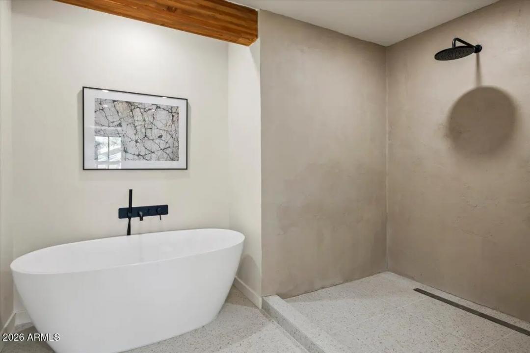 Real Estate Picture 28