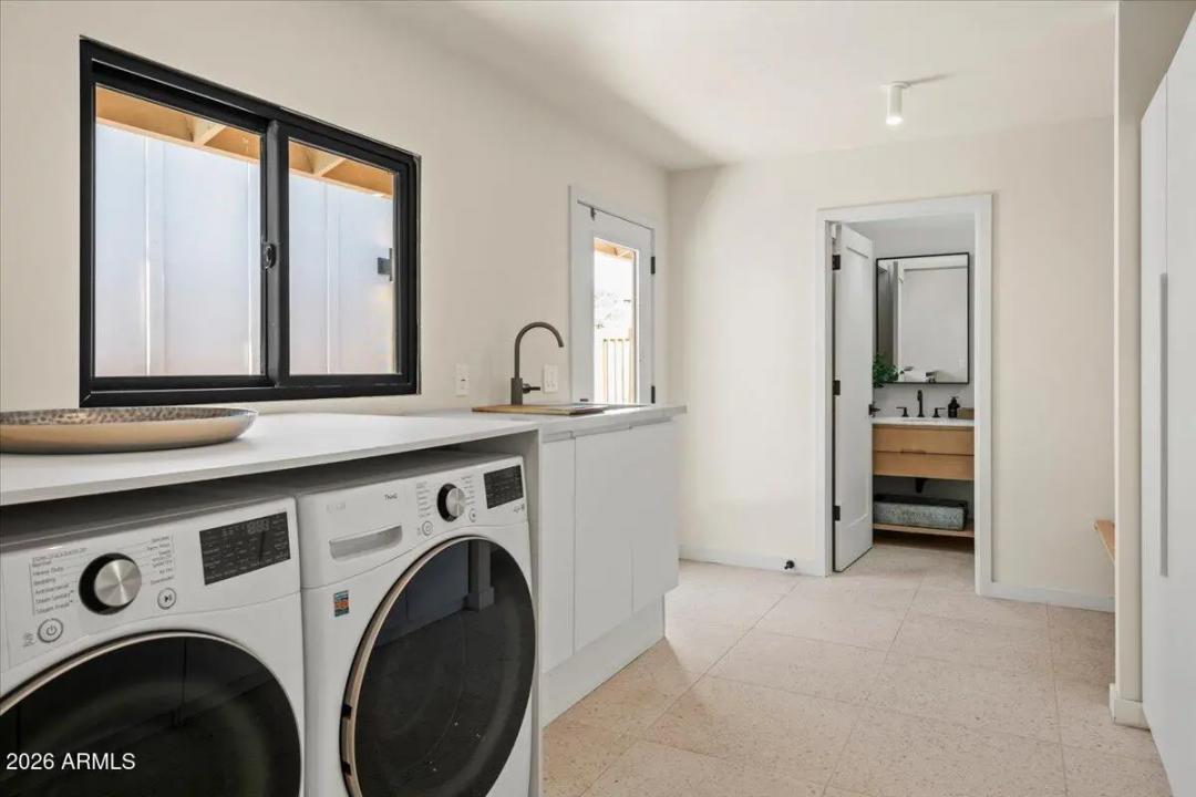 Real Estate Picture 43