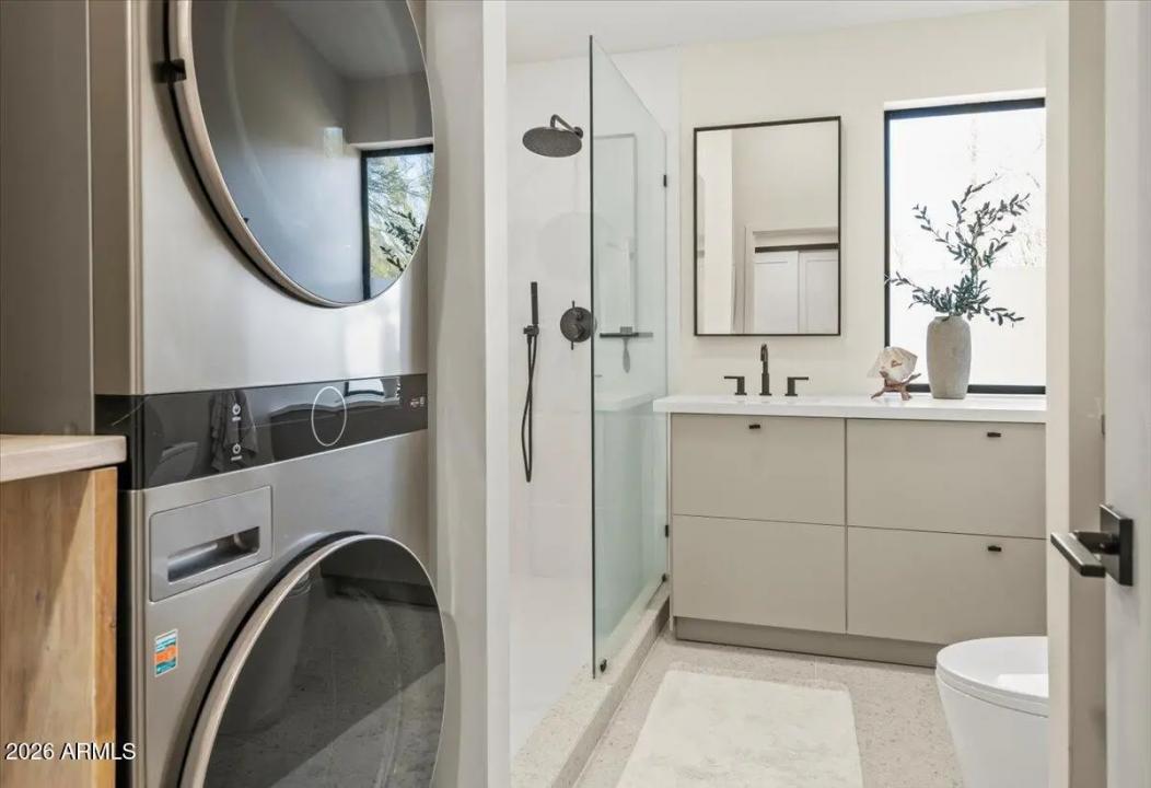 Real Estate Picture 52