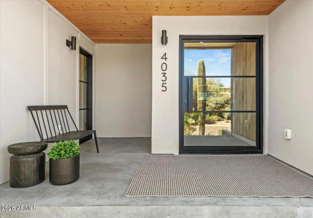 Real Estate Picture 4