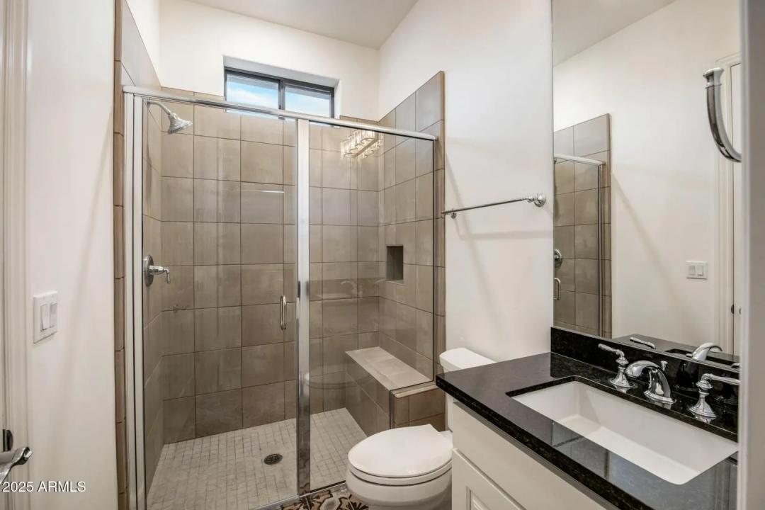 Real Estate Picture 33