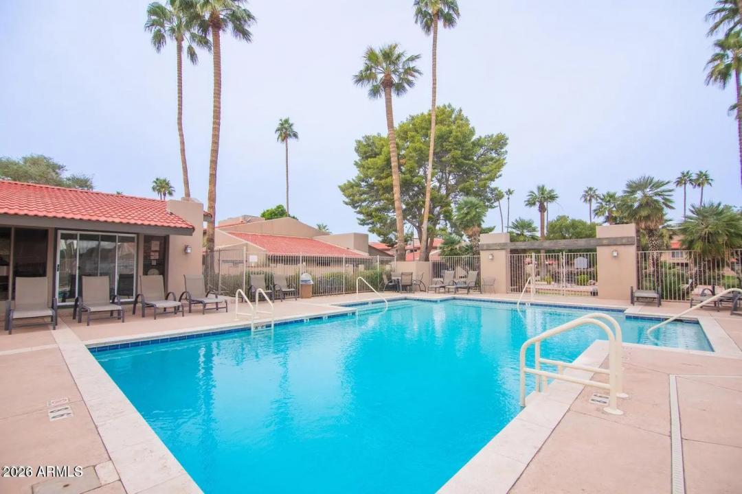 Real Estate Picture 25