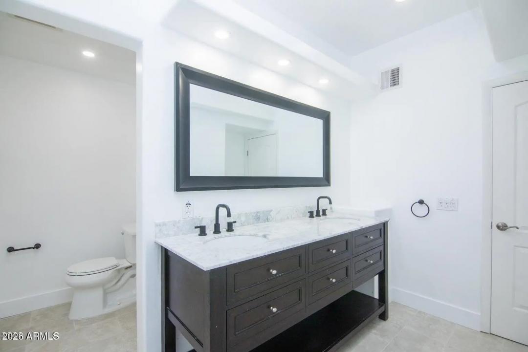 Real Estate Picture 20