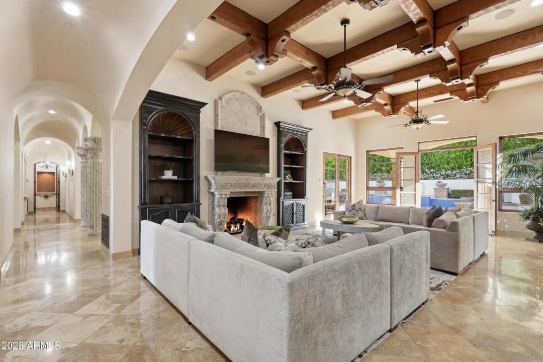 Real Estate Picture 15