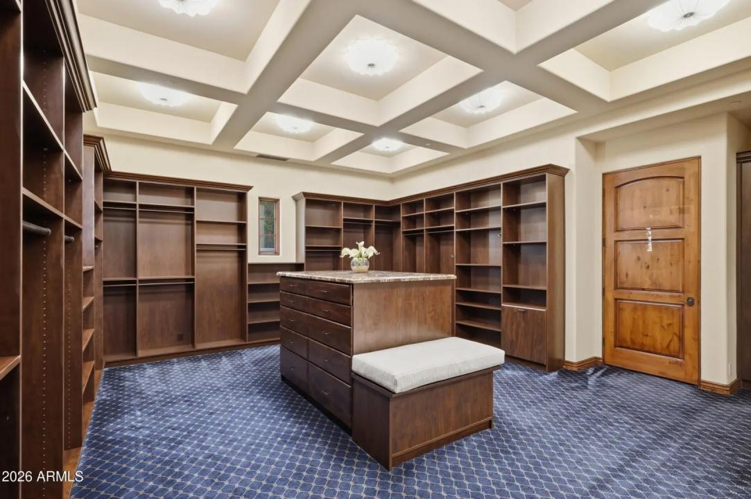 Real Estate Picture 22