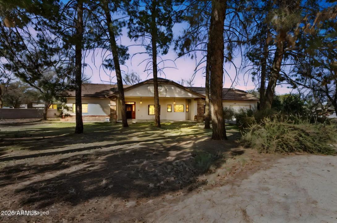 Real Estate Picture 7