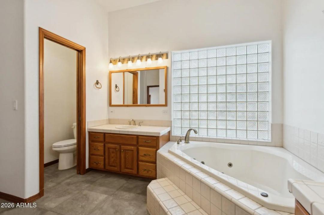 Real Estate Picture 29