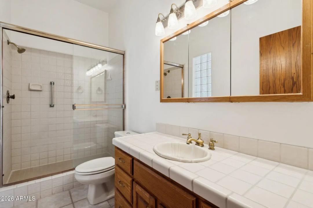 Real Estate Picture 37