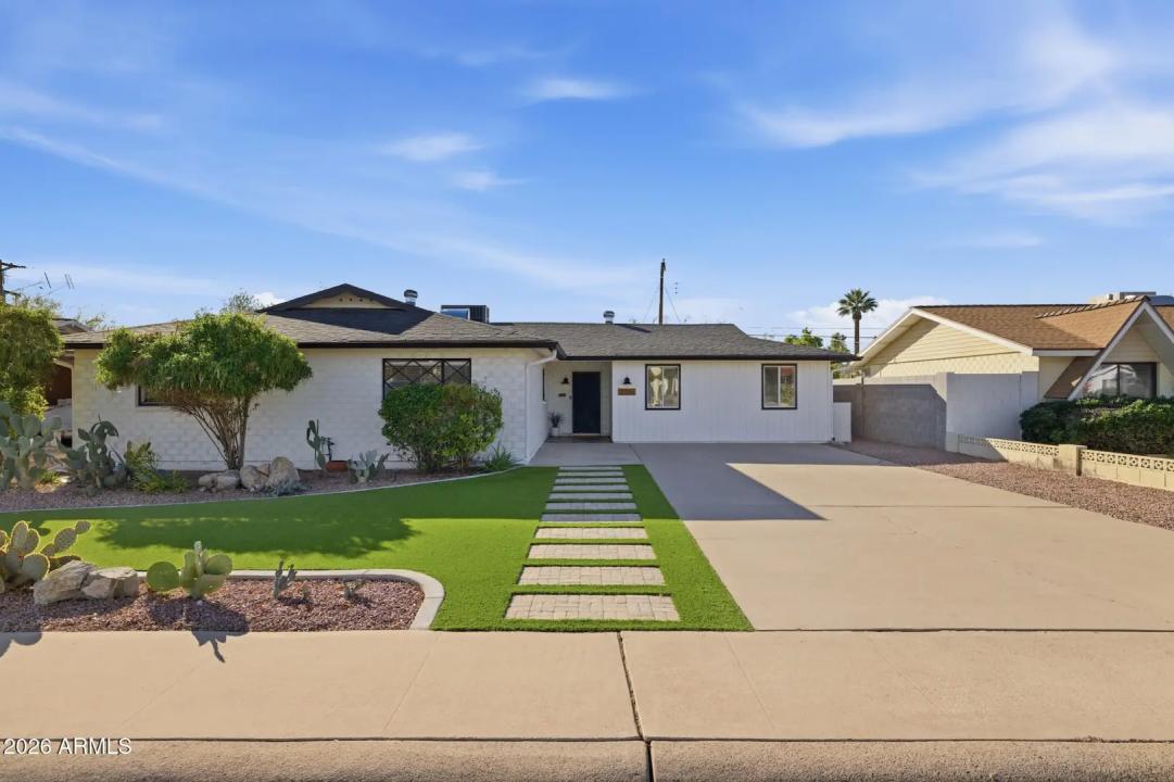 8335 E WELDON Avenue Scottsdale AZ 85251