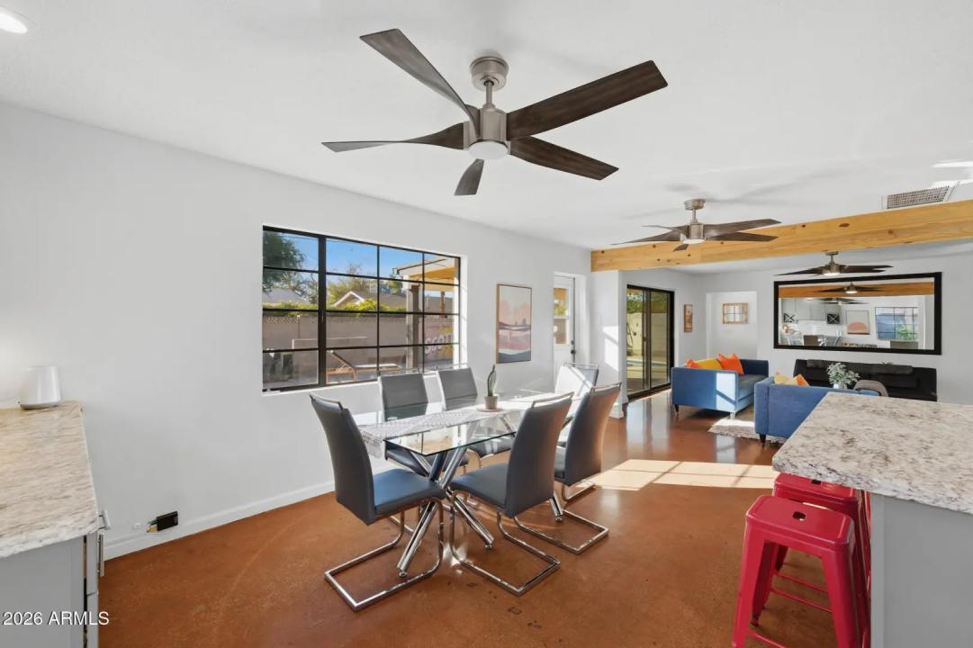 Real Estate Picture 12