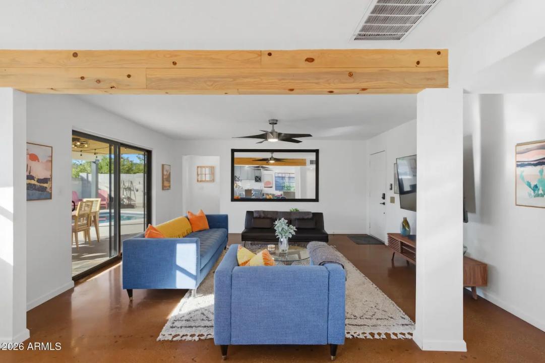 Real Estate Picture 13