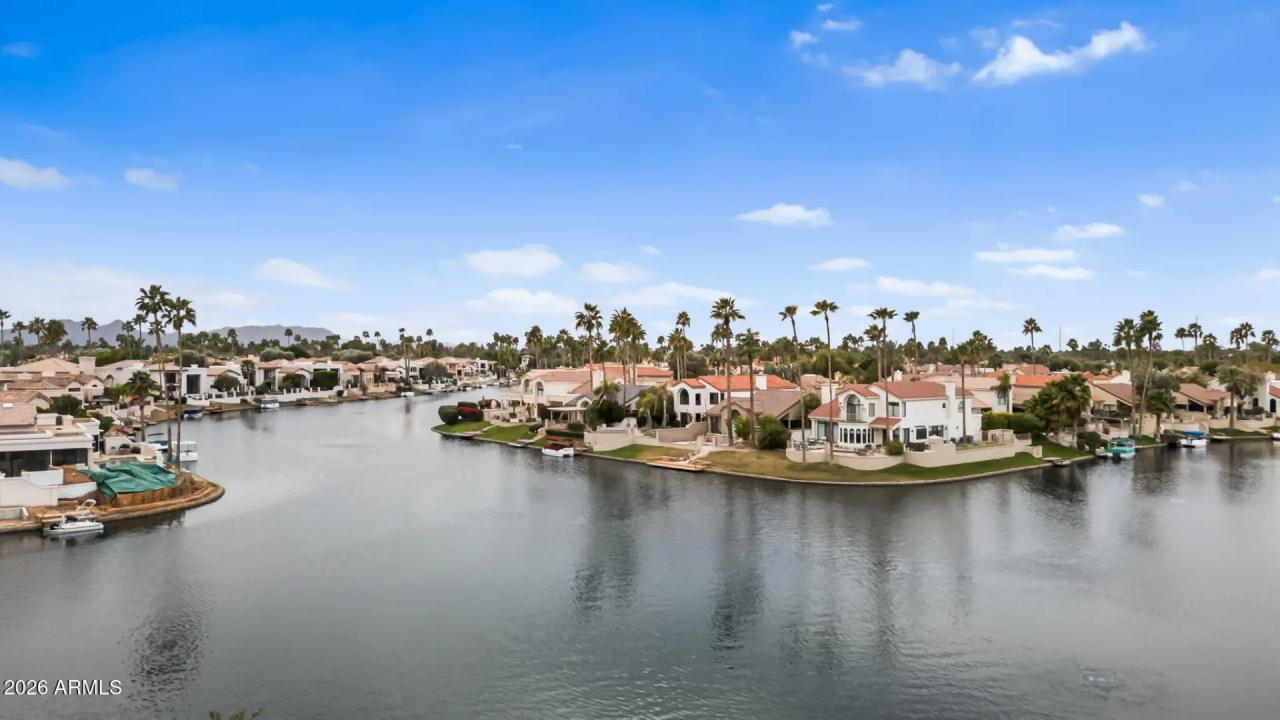 Real Estate Picture 6