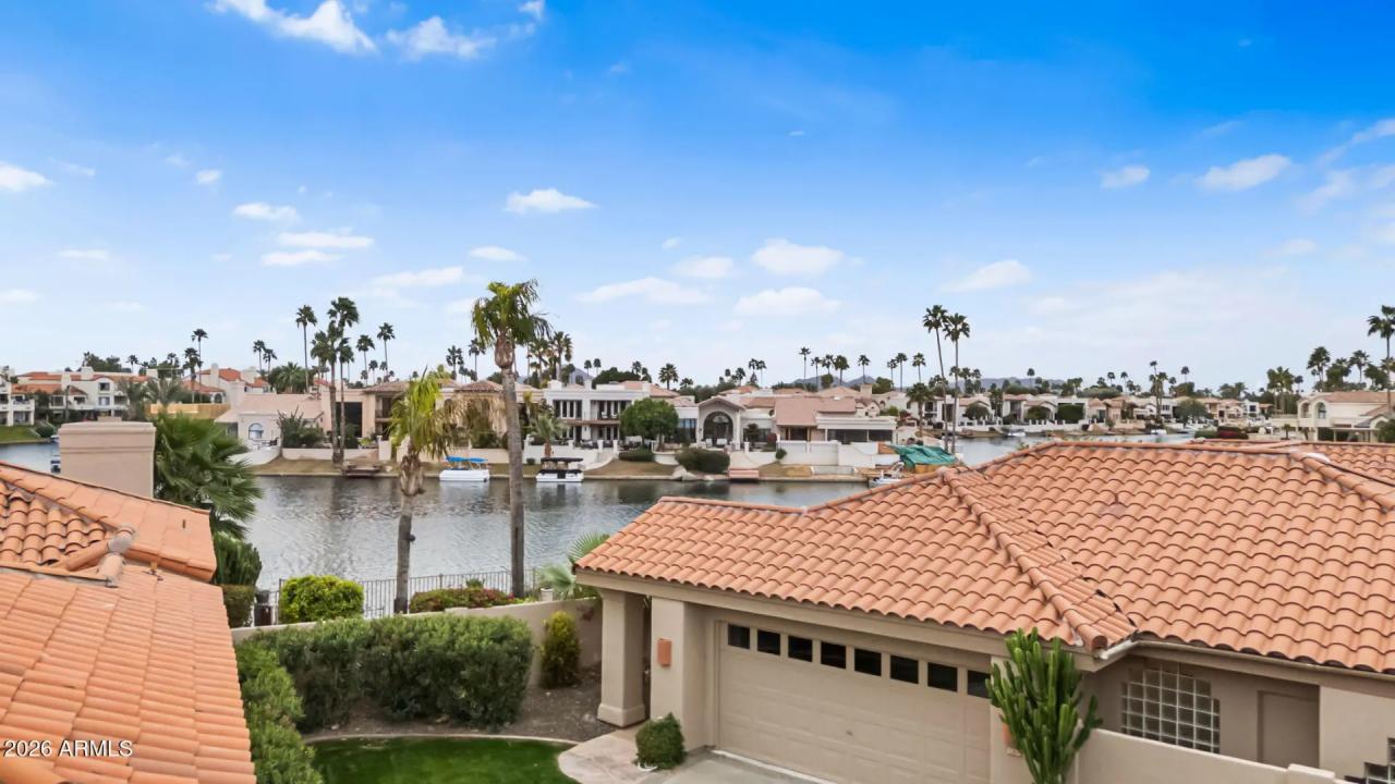 Real Estate Picture 15