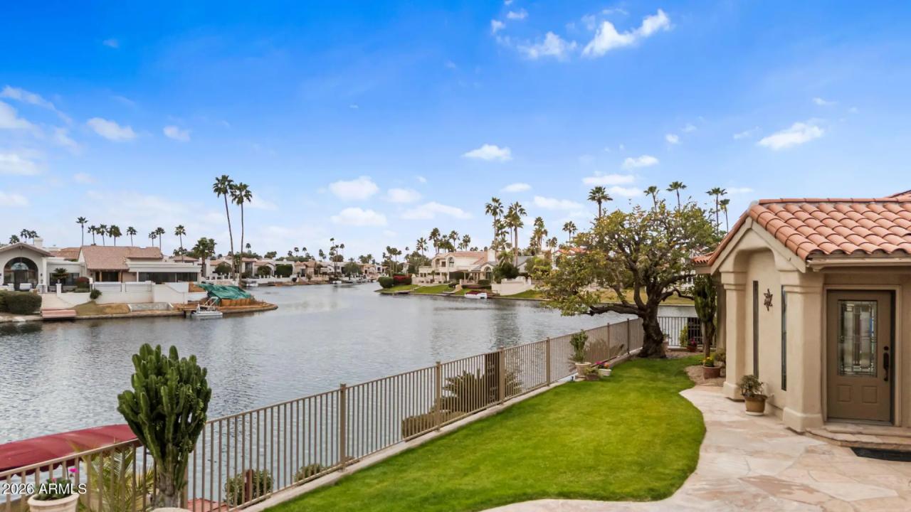 Real Estate Picture 16