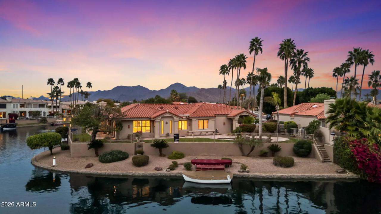 Real Estate Picture 7