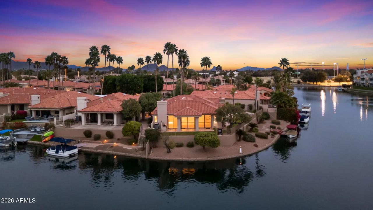 Real Estate Picture 8