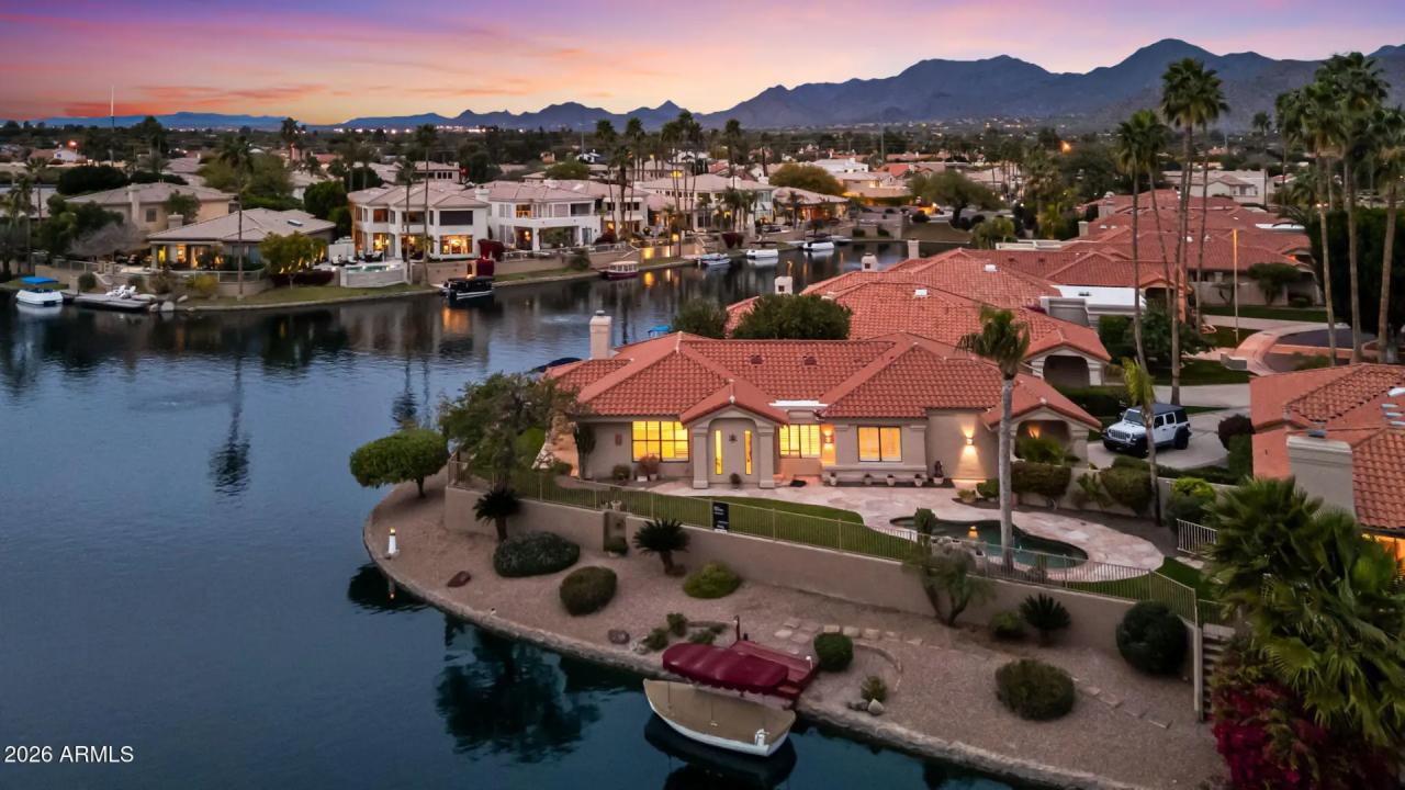 Real Estate Picture 10