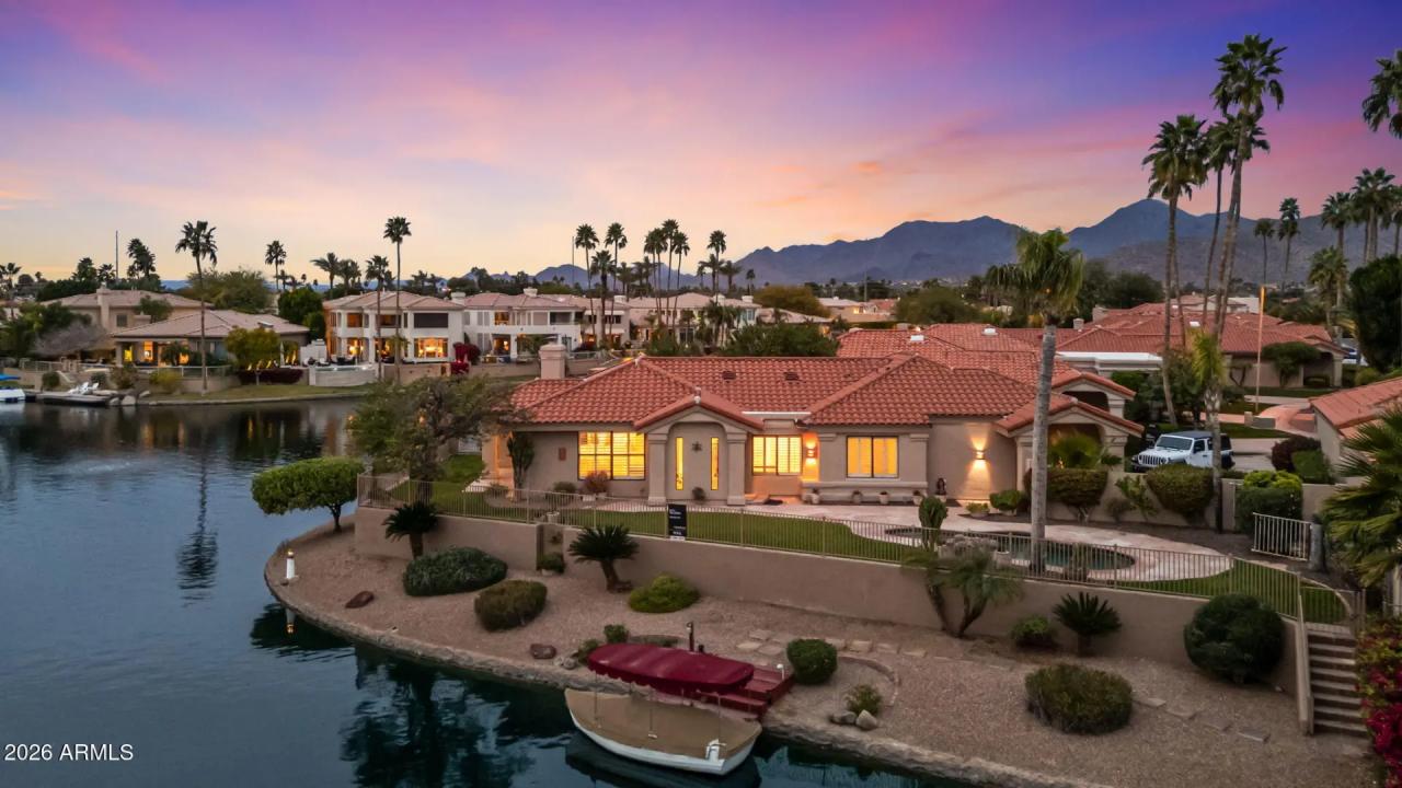 Real Estate Picture 3