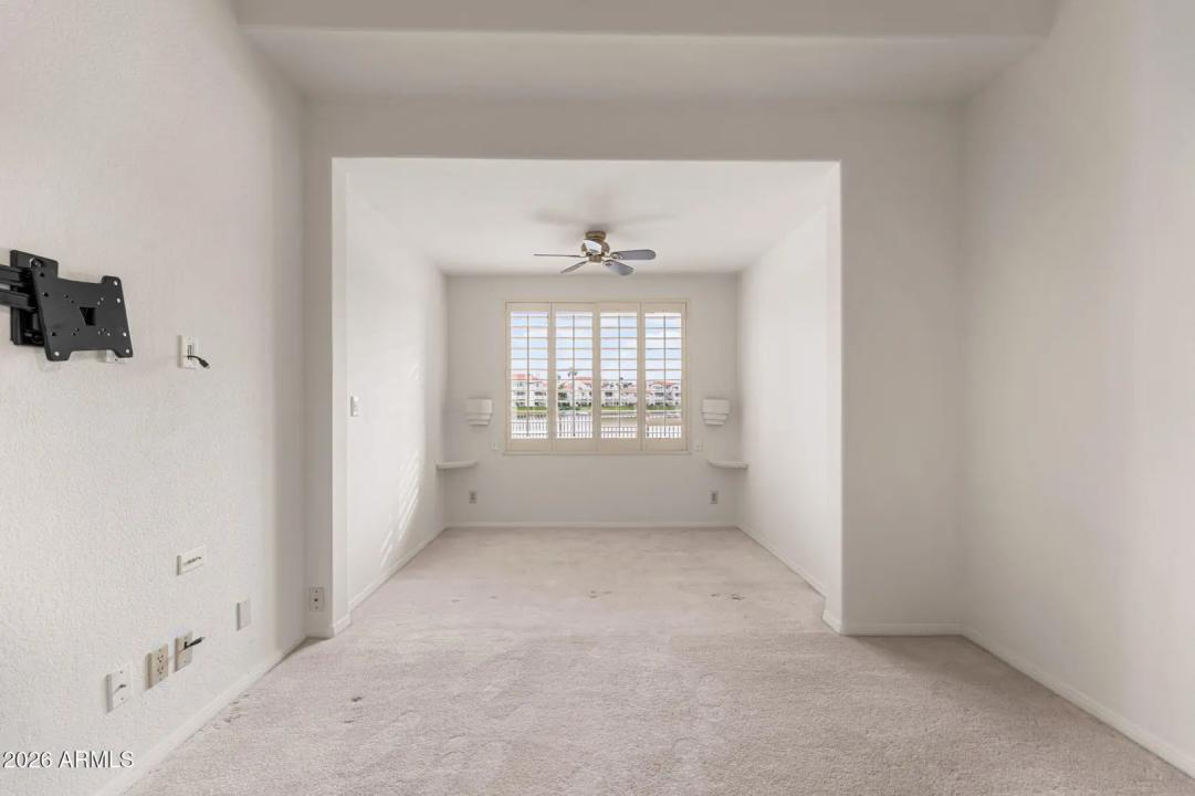 Real Estate Picture 37