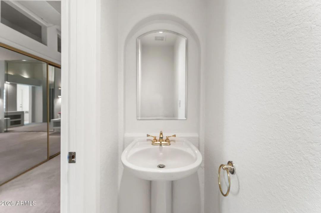 Real Estate Picture 42