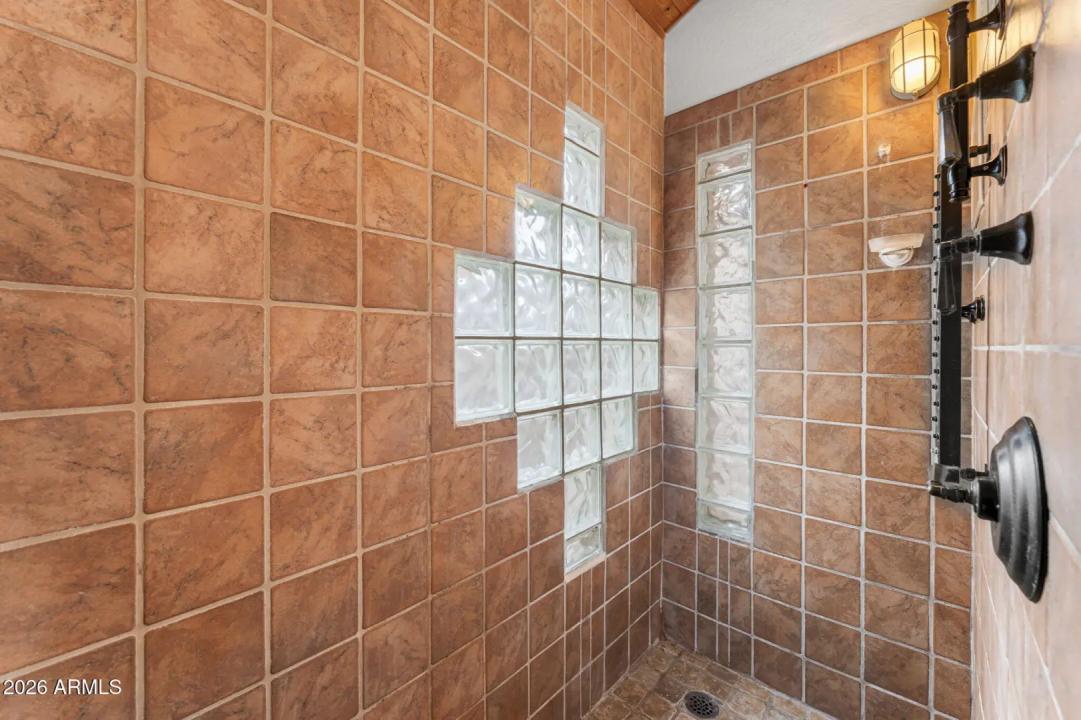 Real Estate Picture 45